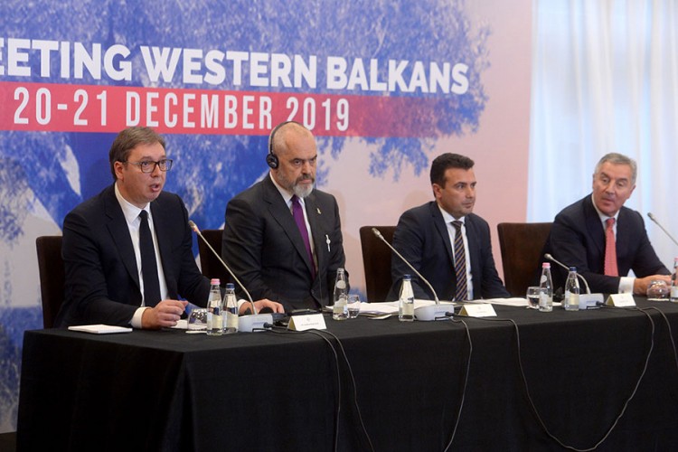 Vučić: Donesene važne odluke za uvođenje trgovinske razmjene tri zemlje