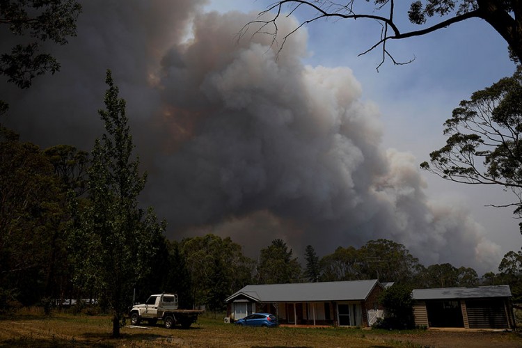 Dvije osobe poginule u požarima u Australiji