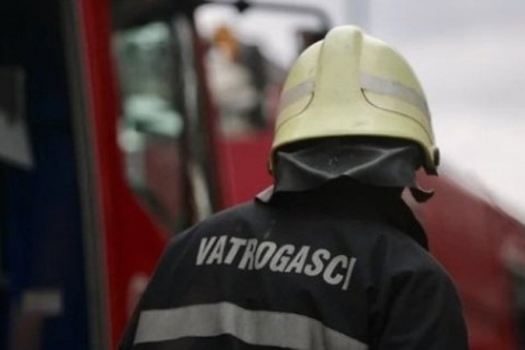 Zapalio se kamion kod Lukavca