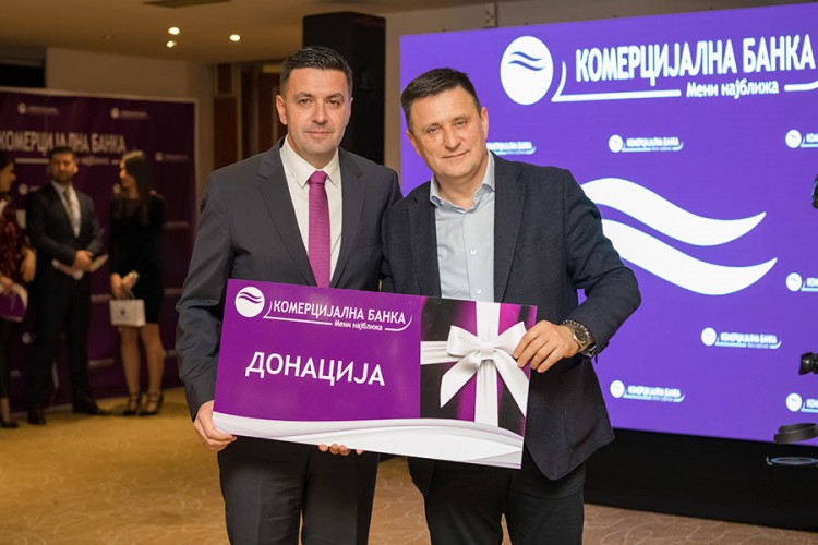 Komercijalna banka dodijelila donaciju fondaciji "Djeca nam se rađala"