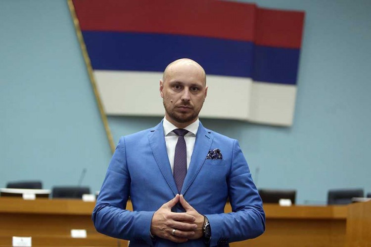 Petković: Neodgovorni poslanici parlamentarizam pretvorili u vandalizam