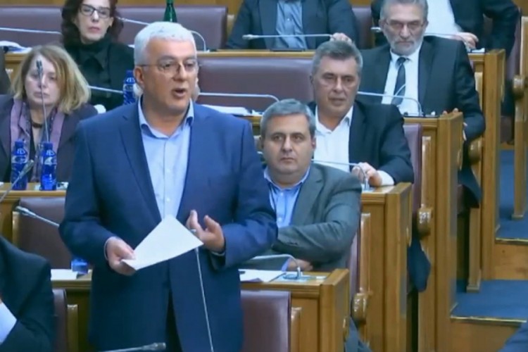 Mandić pozvao "ratne drugove da budu spremni"