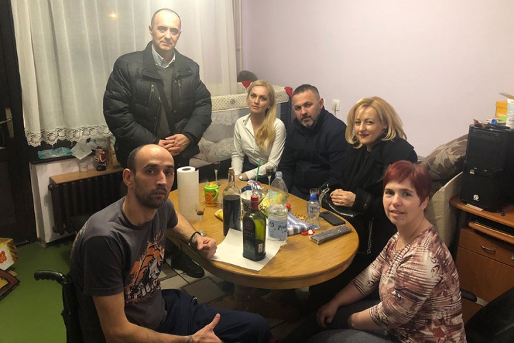 Predstavnici Demosa Jovićima uljepšali praznike