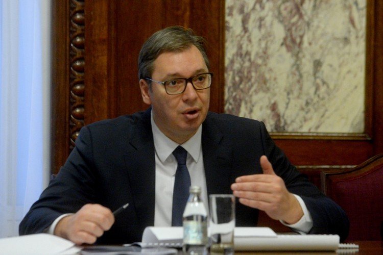 Vučić: Pomoći ćemo našem narodu, ne rušeći mostove