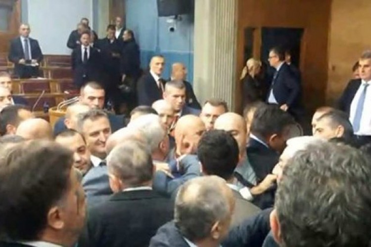 Mandiću i Zogoviću pritvor od 72 sata, počinju štrajk glađu