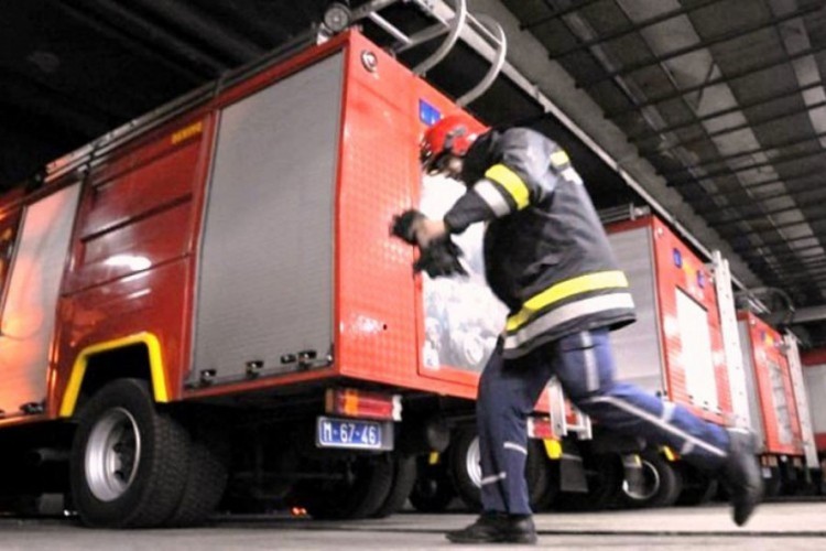 Požaru u Prijedoru, evakuisan osamdesetogodišnjak