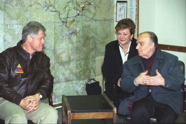 Novi detalji deklasifikovanih dokumenata: Klinton odbio da se Amerika ...