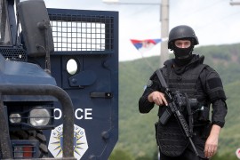 Policija upala u kuću direktora škole kod Gnjilana