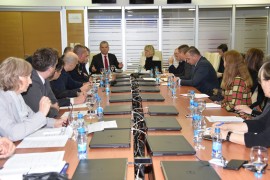U kampovima trenutno 5.500 migranata, Radončić najavio novi pristup