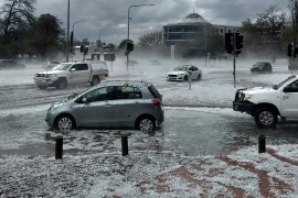 Uz požare stižu pješčane oluje, grad i poplave