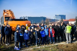 Počela izgradnja novog fudbalskog terena kod "Delta planeta" u ...