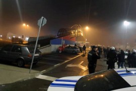 Više osoba povrijeđeno, bačen suzavac i na sveštenika