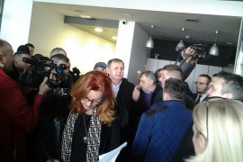 Grupi socijalista zabranjen ulaz na Glavni odbor
