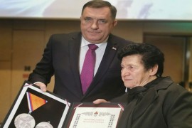 Dodik uručio medalju zasluga za narod porodici dobrovoljca Gorana ...