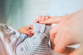 Ostavljena beba iz Dervente nije vraćena majci, staratelj tajna