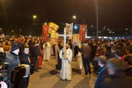 Najmasovnija litija u Podgorici okupila više od 30.000 vjernika