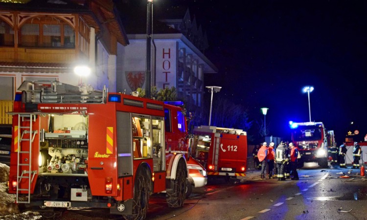 Autom uletio u grupu turista, šest mrtvih