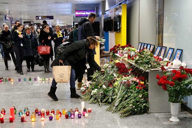 Novi detalji nesreće u Iranu: Avion se zapalio prije pada