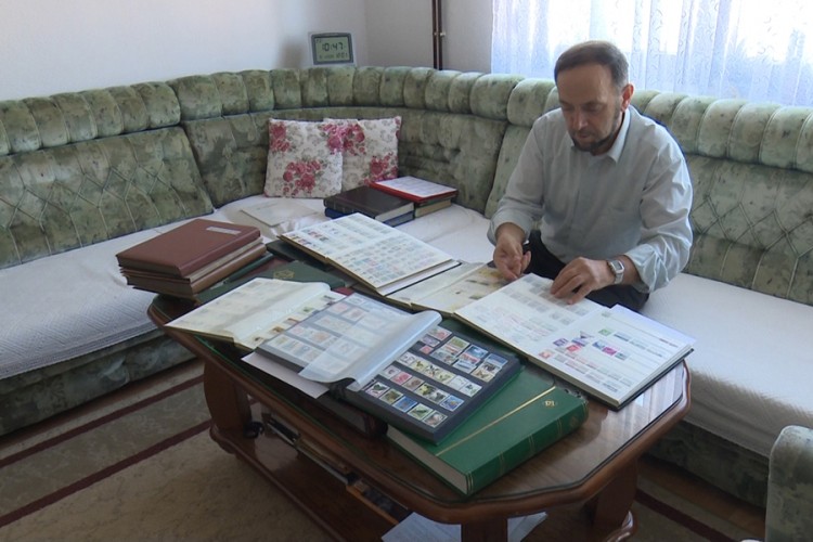 Imama poštanske markice spojile s ljudima širom svijeta
