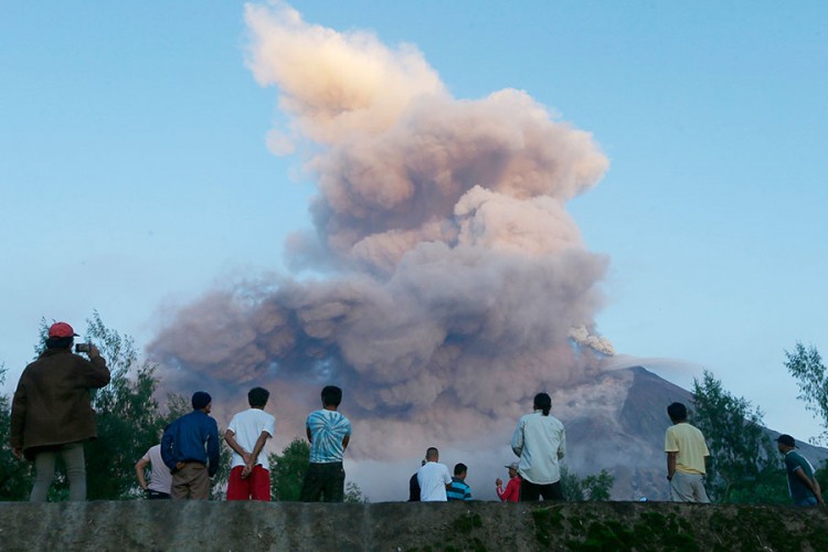 Vulkan na Filipinima prijeti eksplozivnom erupcijom