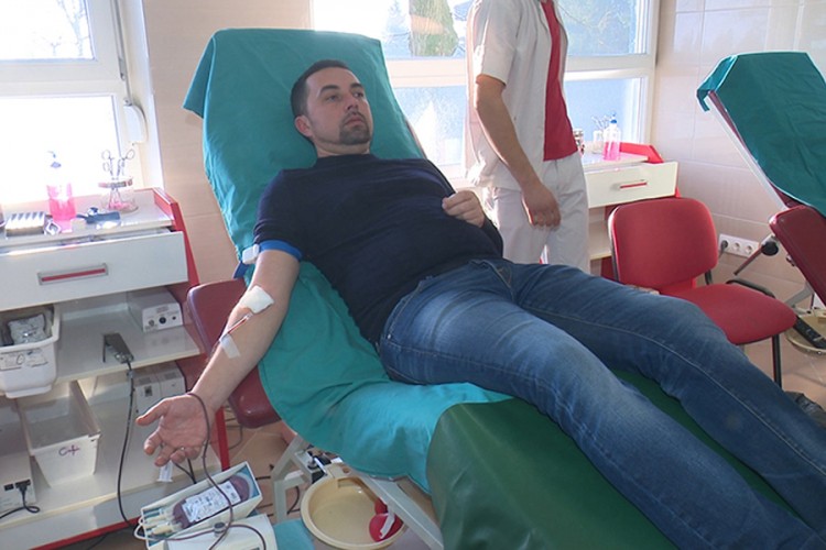 Krv darivao i gradonačelnik