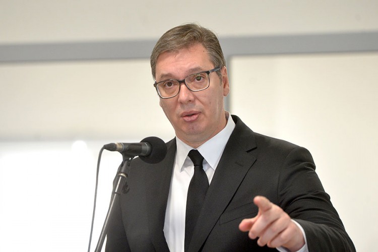 Borel Vučiću telefonom najavio skoru posjetu Beogradu i Prištini