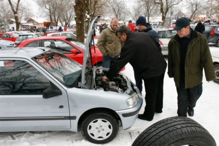 Pomoću ovih trikova auto će vam trajati duže
