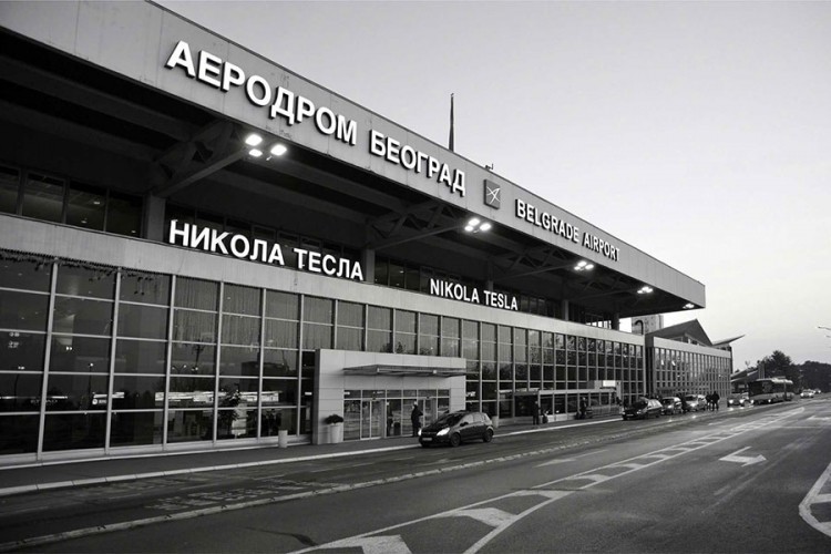 Beogradski aerodrom: Putnici da prate red letenja zbog guste magle