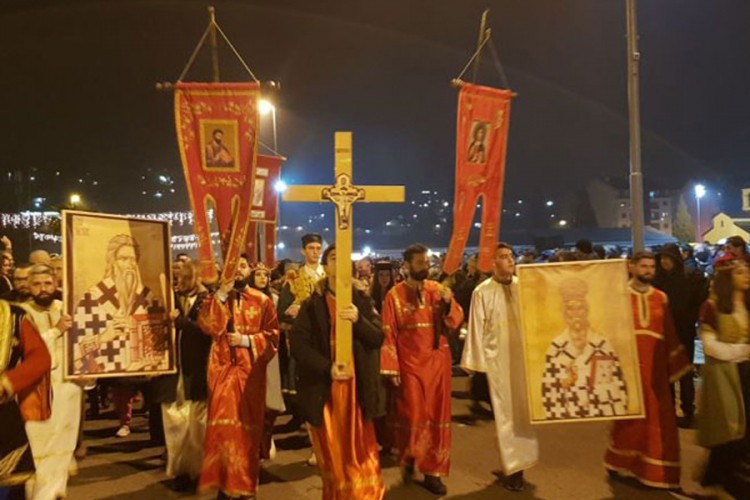 Arhimandrit Ilarion: Molitvom i praštanjem protiv besmisla