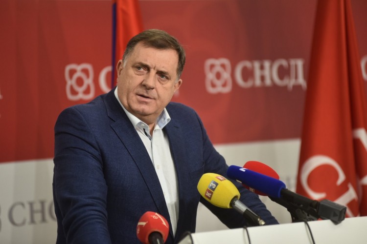 Dodik: Multiprioritet izgradnja autoputa do mosta na Rači