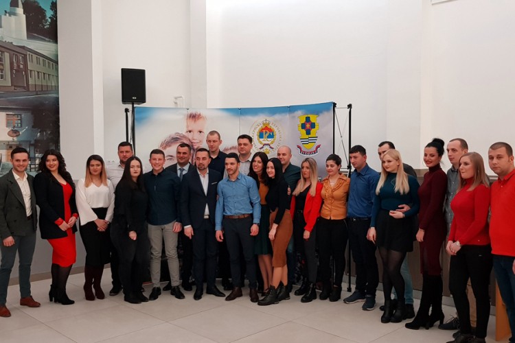 Požurili u brak zbog stambenog kredita