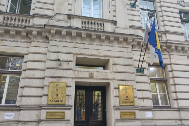 Zaposleni u Kantonu Sarajevo prijete štrajkom
