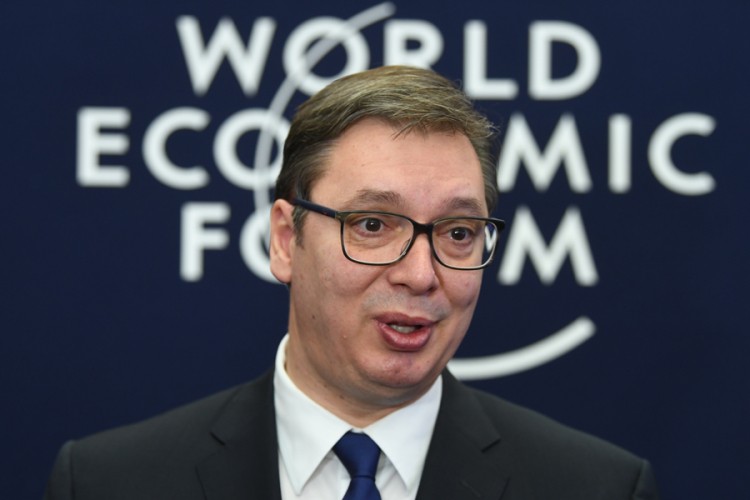 Vučić: Borili smo se da "Er Srbija" ne leti za Prištinu