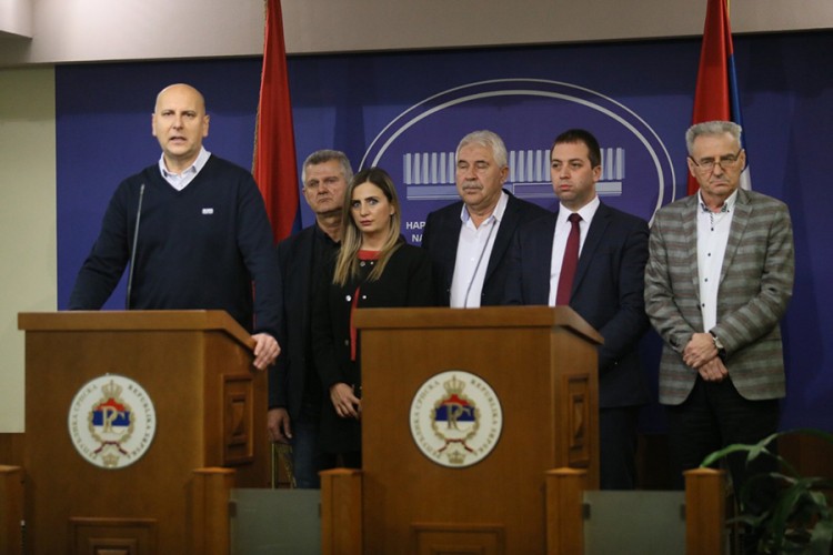 Poslanički klub SP-a traži od Viškovića da smijeni Đokića