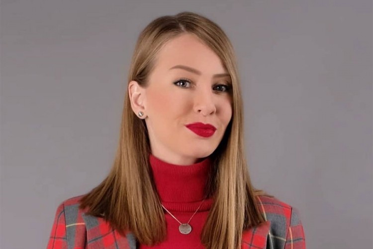 Duška Savić: Volite sebe, jer samo sebe imate
