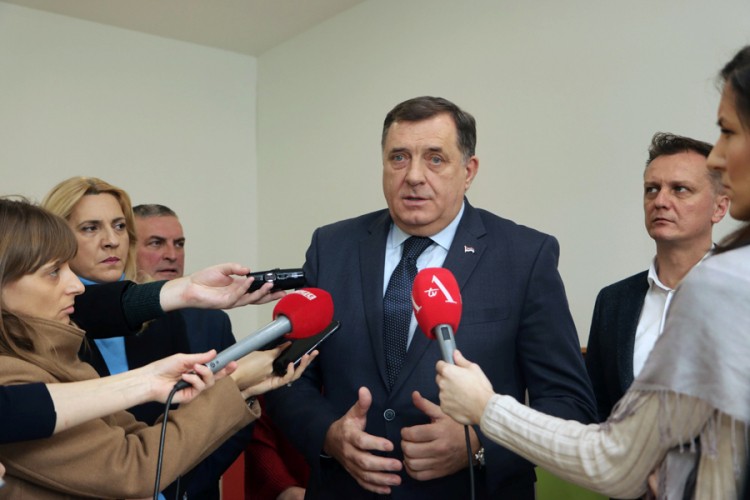 Dodik: U narednih pet godina dovoljno smještajnih kapaciteta za djecu