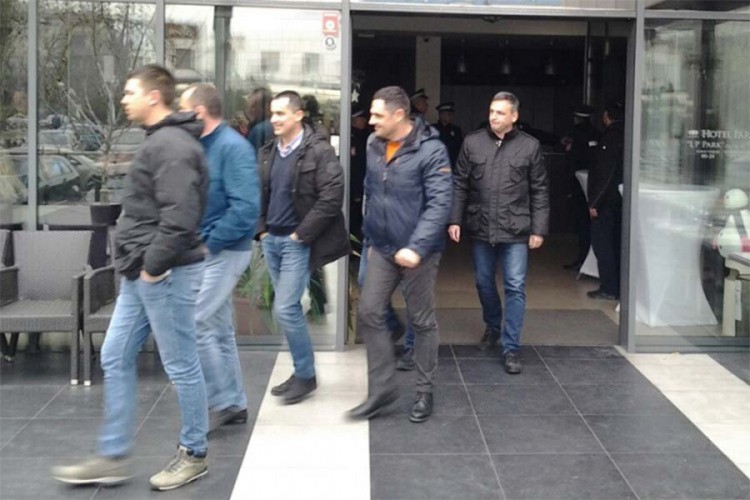 SP: MUP da utvrdi identitet osoba koje su učestvovale u nasilju u Doboju