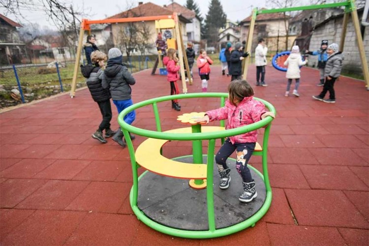 Otvoreno igralište u banjalučkom naselju Lauš