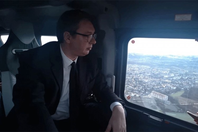 Vučićev helikopter zbog nevremena promijenio pravac
