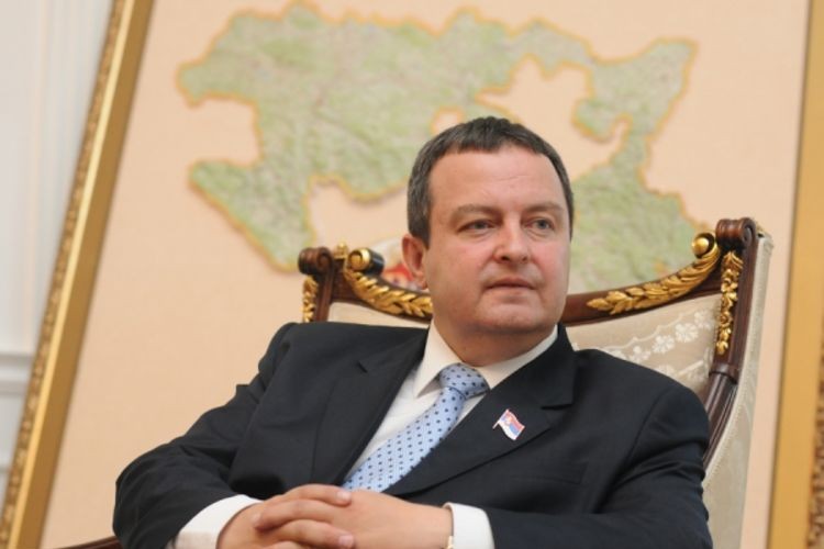 Dačić: Srpski državljani iz Vuhana vratiće se francuskim avionom