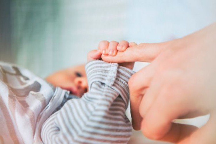 Ostavljena beba iz Dervente nije vraćena majci, staratelj tajna