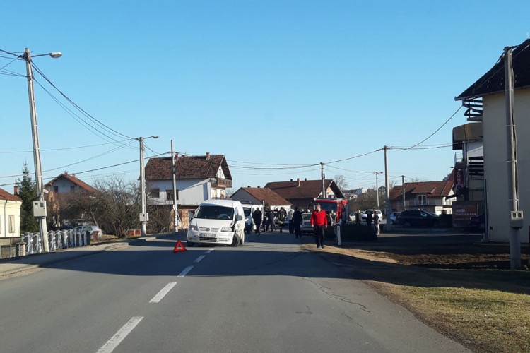 Dervenćanin hospitalizovan, uhapšen pijani sugrađanin