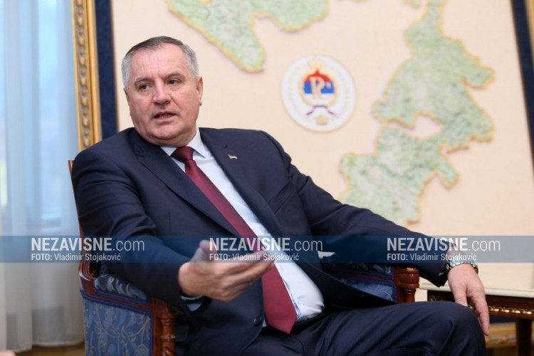 "Vlada Srpske stimuliše najbolje učenike i studente"