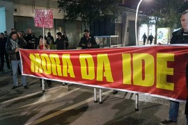 Protest u Podgorici: Đukanović "mora da ode"