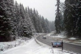 Vozači oprez zbog snježnih padavina i poledice