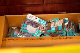 Prepravljaju fabrike da bi proizvodili maske