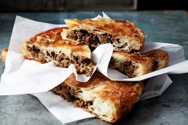 Vic dana: Plavuše jedu burek