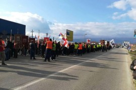 Ustao sjever i jug: Litije iz Barica do Bijelog Polja, od Ulcinja do ...