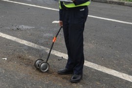 Obilazio kolonu, udario dva auta i policajca pa pobjegao