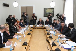Eksperti i ambasadori brane 250.000 ljudi od nuklearnog otpada